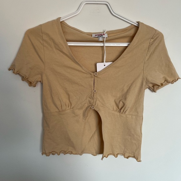 NWT Don’t call me Jennyfer Tan Button-Up Crop Butterfly Blouse size small - Picture 2 of 6